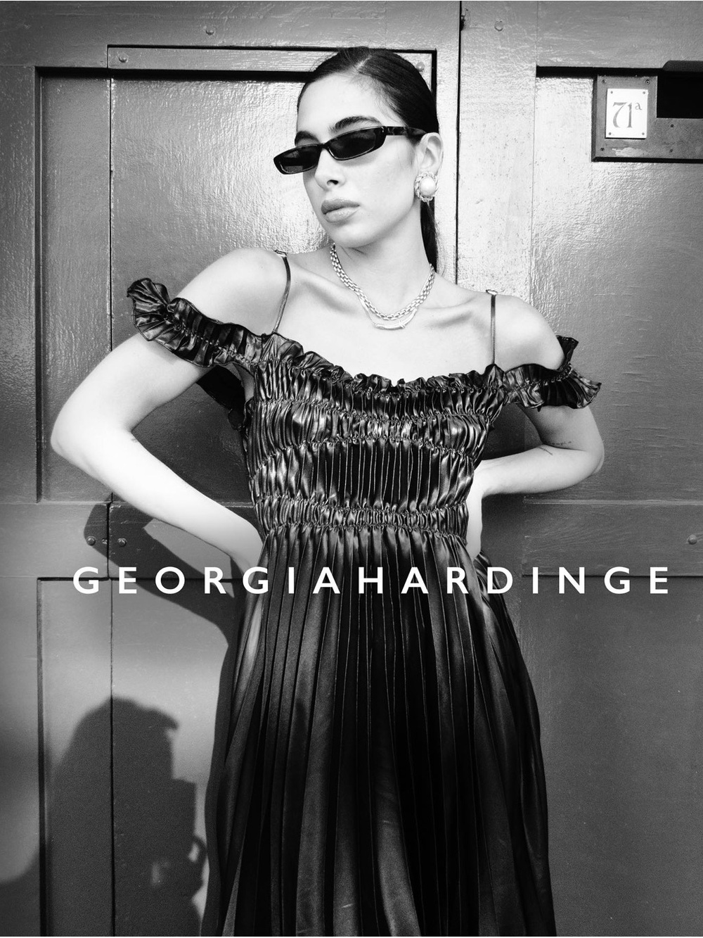 NWT Georgia Hardinge Siren Dress Size 14
Metallic - Picture 2 of 10